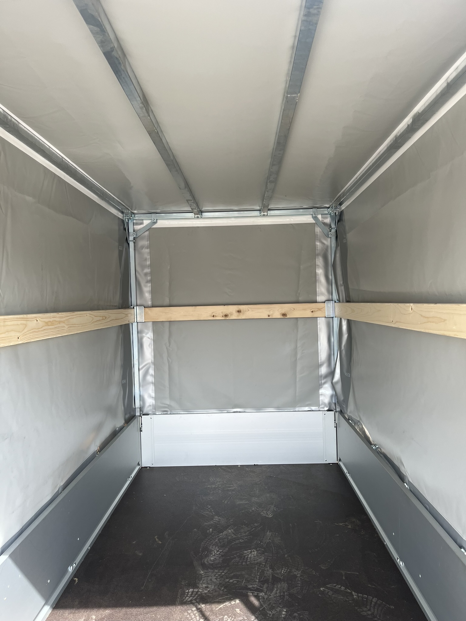 Box trailer 7