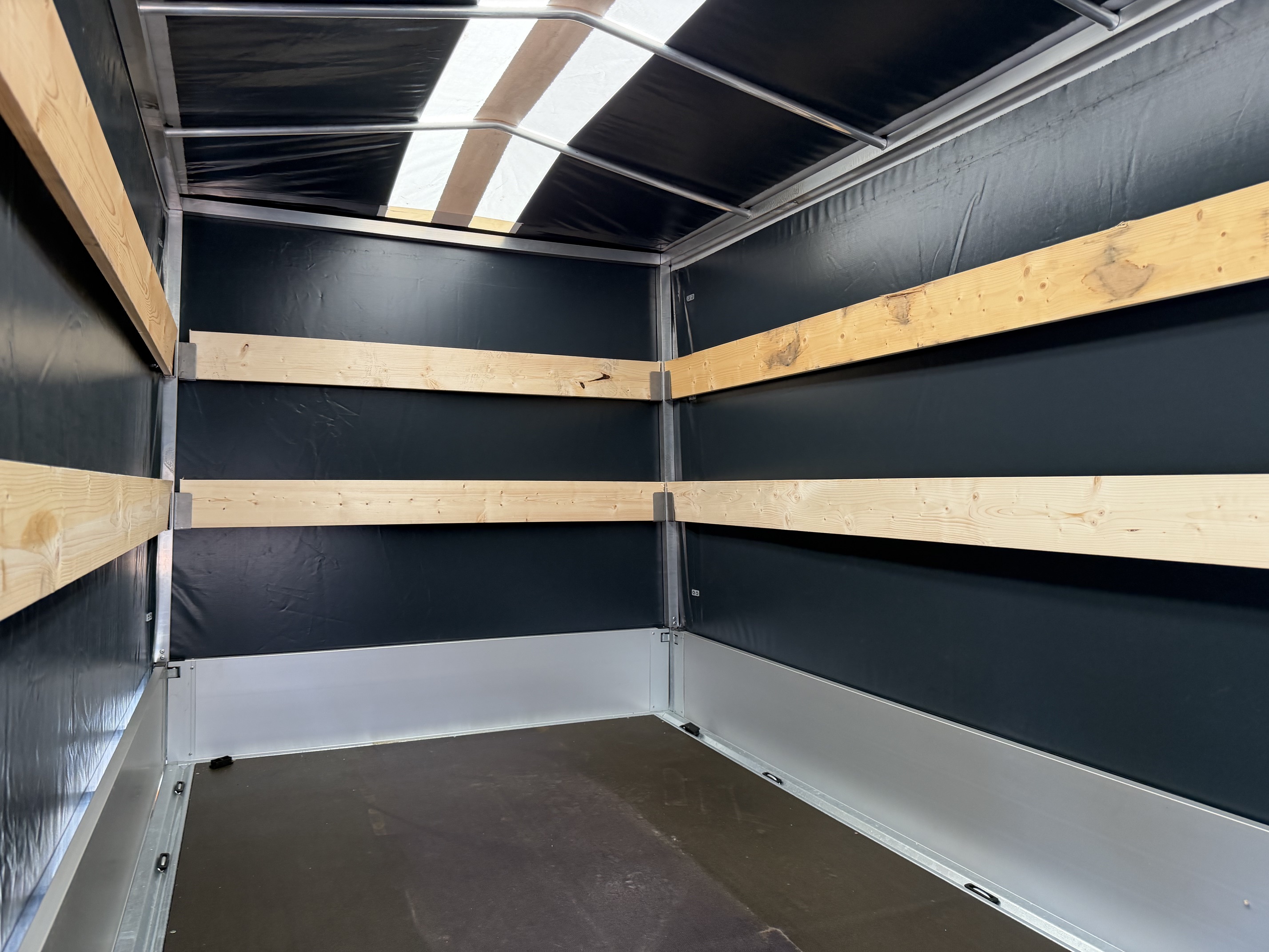 Box trailer 3