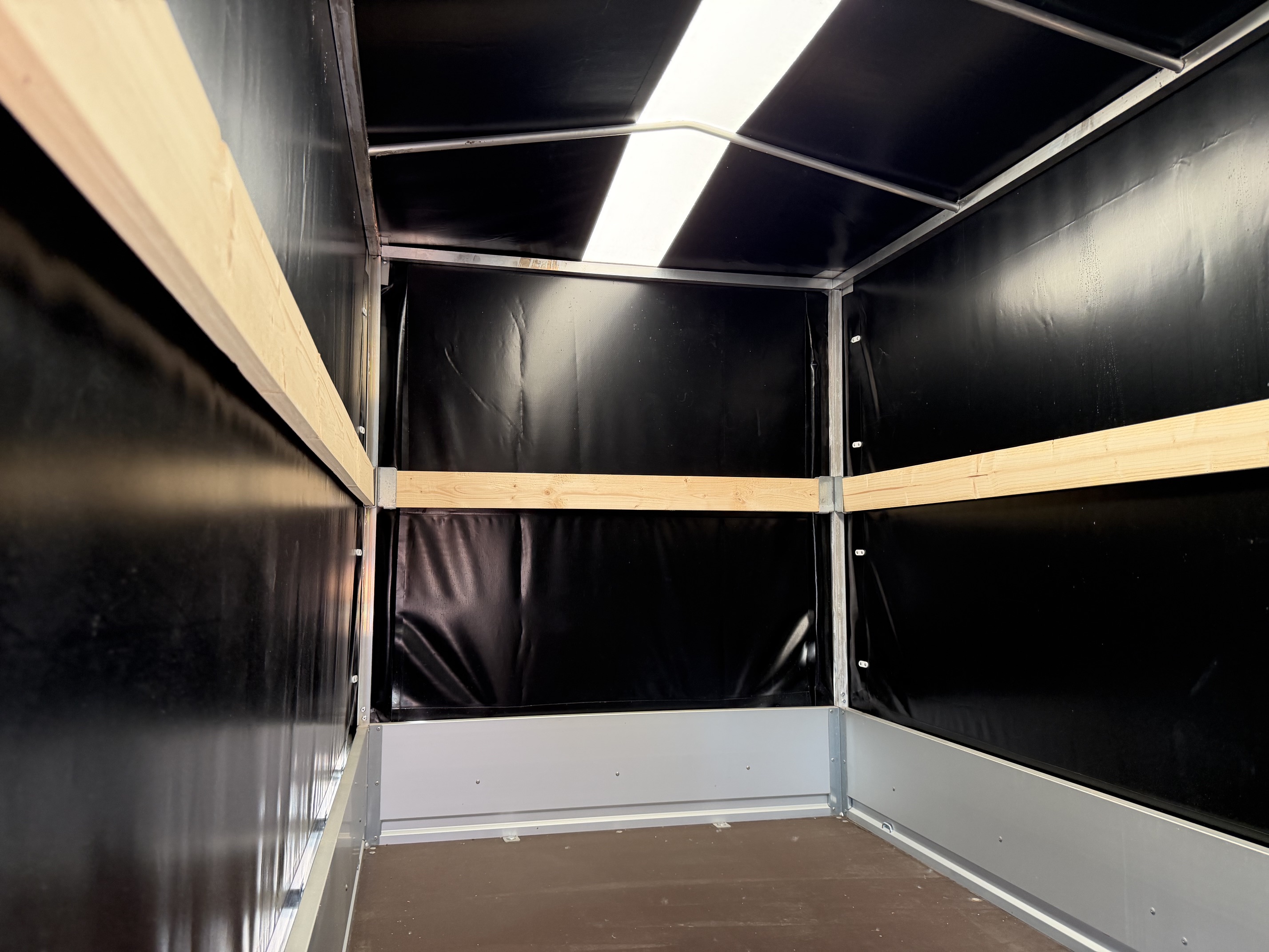 Box trailer 4