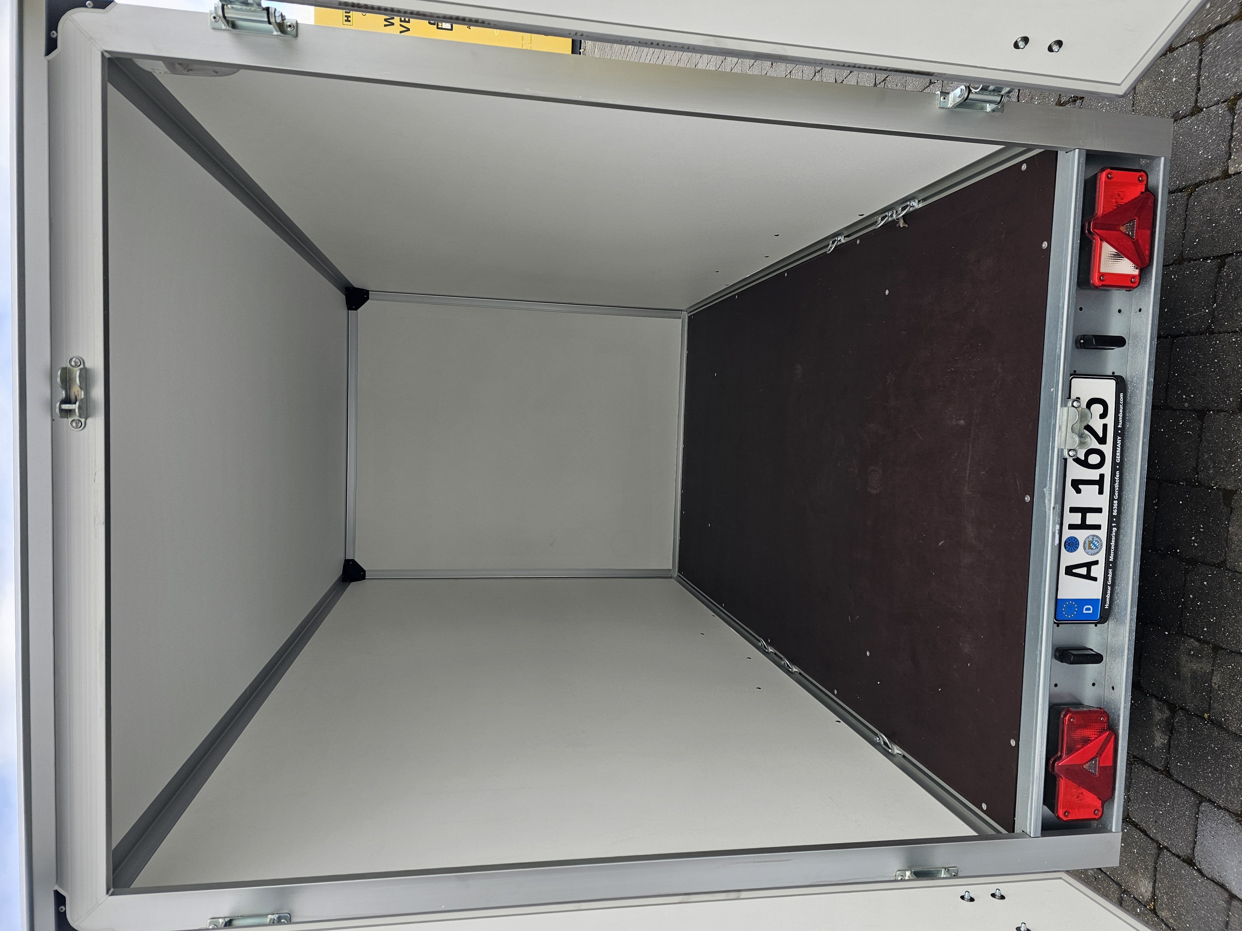 Box trailer 4