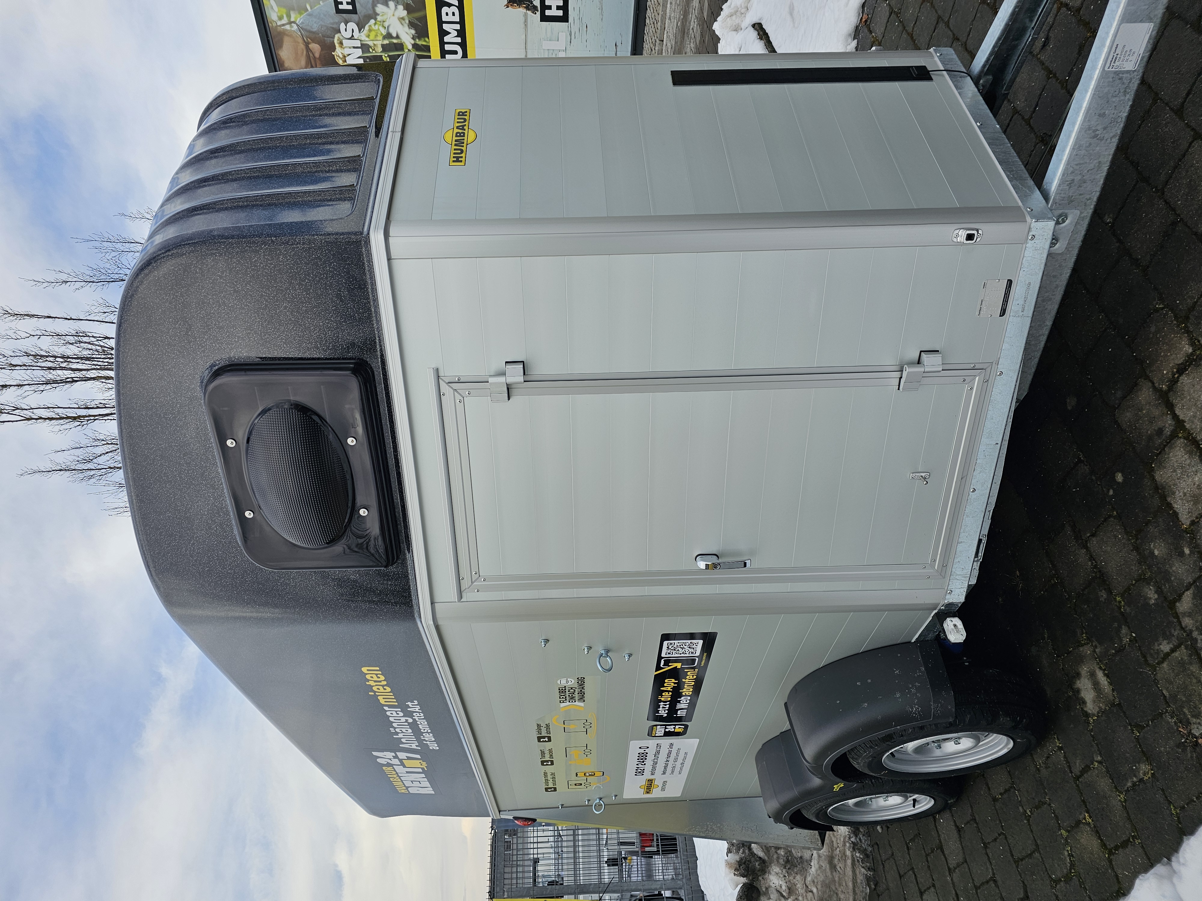 Horse trailer 2